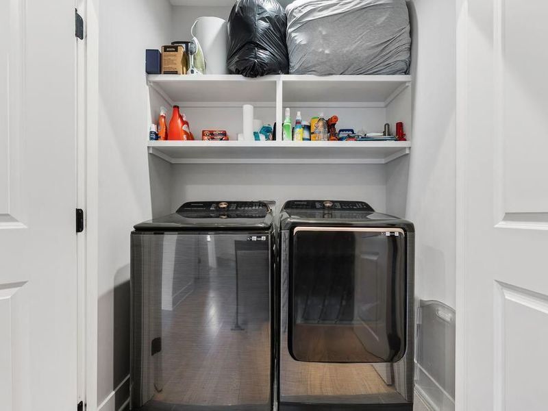 802 N 6th Street, Columbus, OH 43215 Photo 35