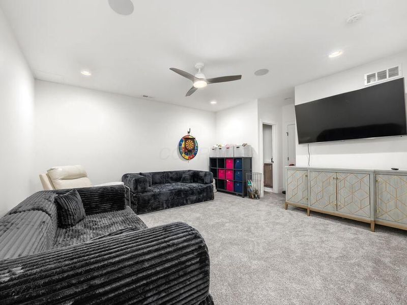 802 N 6th Street, Columbus, OH 43215 Photo 57