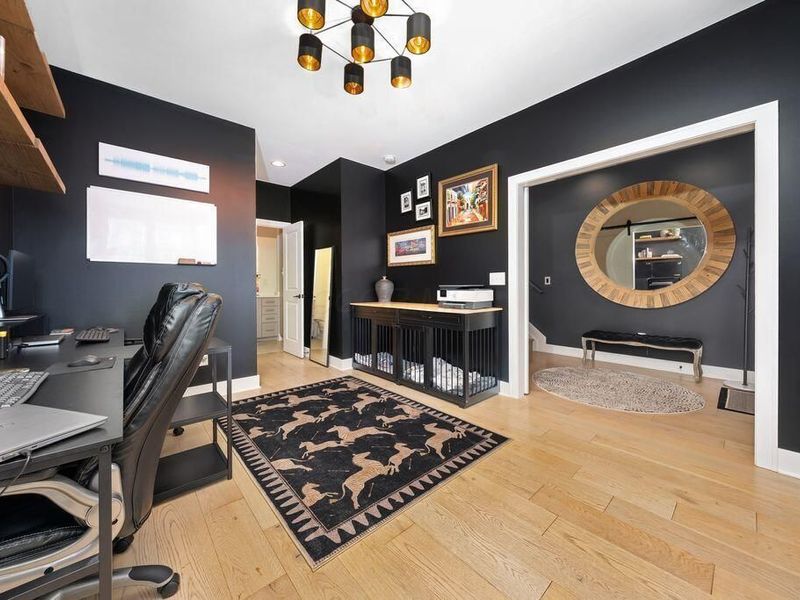 802 N 6th Street, Columbus, OH 43215 Photo 9