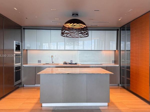 18975 Collins Ave , Unit 2500, Sunny Isles Beach, FL 33160