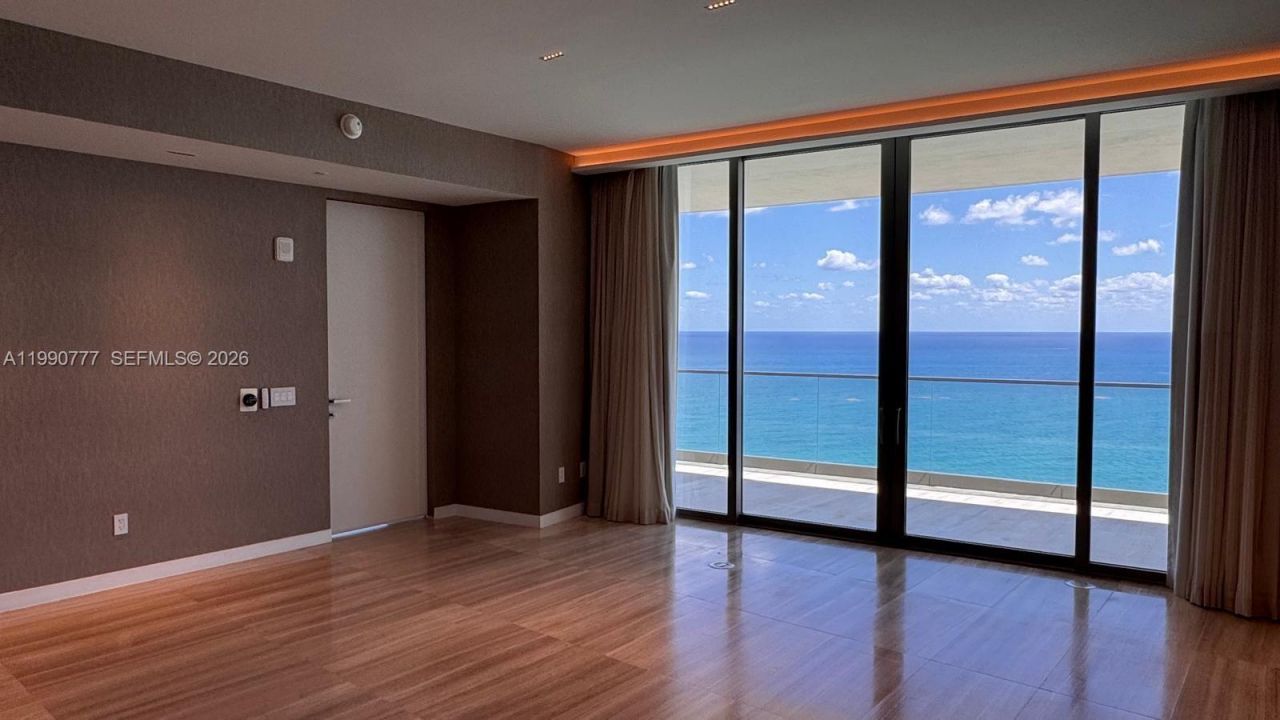 18975 Collins Ave , Unit 2500, Sunny Isles Beach, FL 33160 Photo