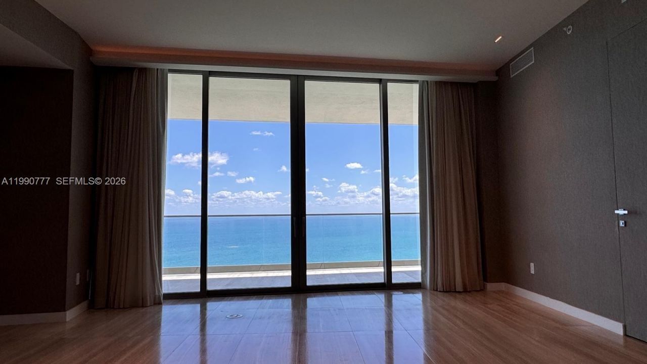 18975 Collins Ave , Unit 2500, Sunny Isles Beach, FL 33160 Photo