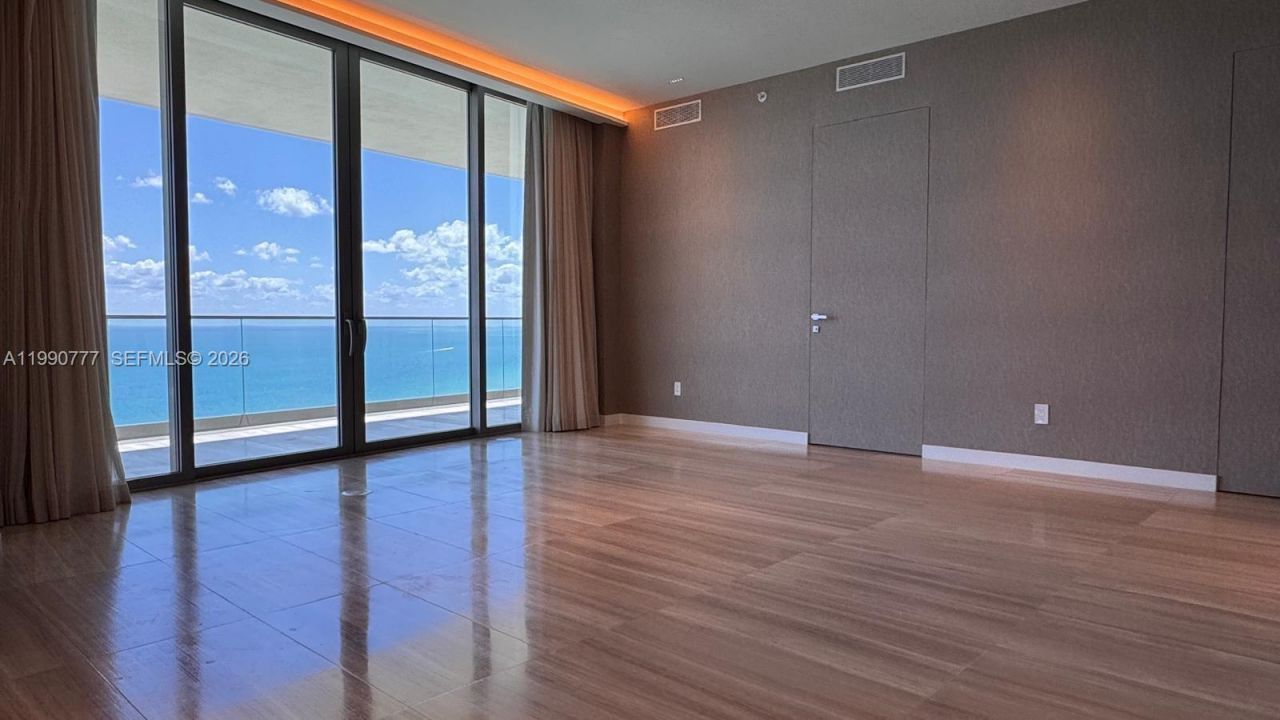 18975 Collins Ave , Unit 2500, Sunny Isles Beach, FL 33160 Photo