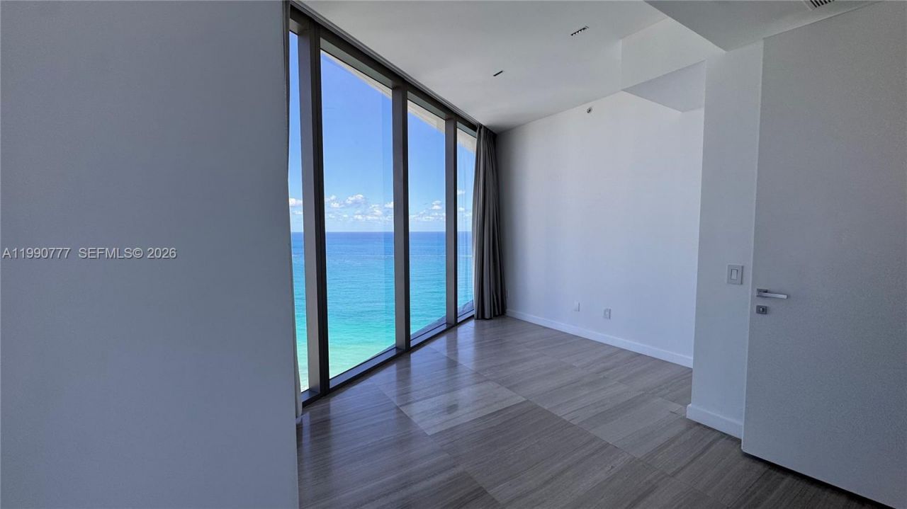 18975 Collins Ave , Unit 2500, Sunny Isles Beach, FL 33160 Photo
