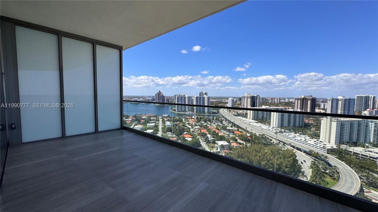 18975 Collins Ave , Unit 2500, Sunny Isles Beach, FL 33160 Photo