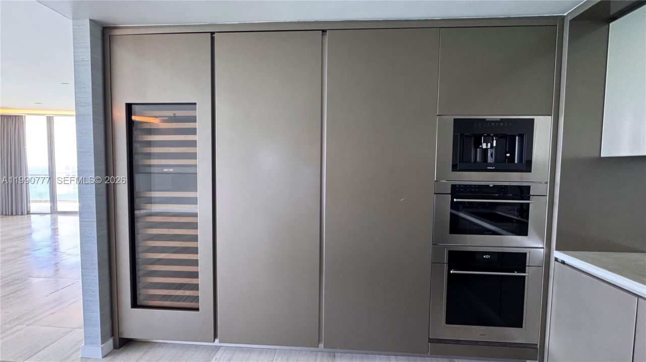 18975 Collins Ave , Unit 2500, Sunny Isles Beach, FL 33160 Photo