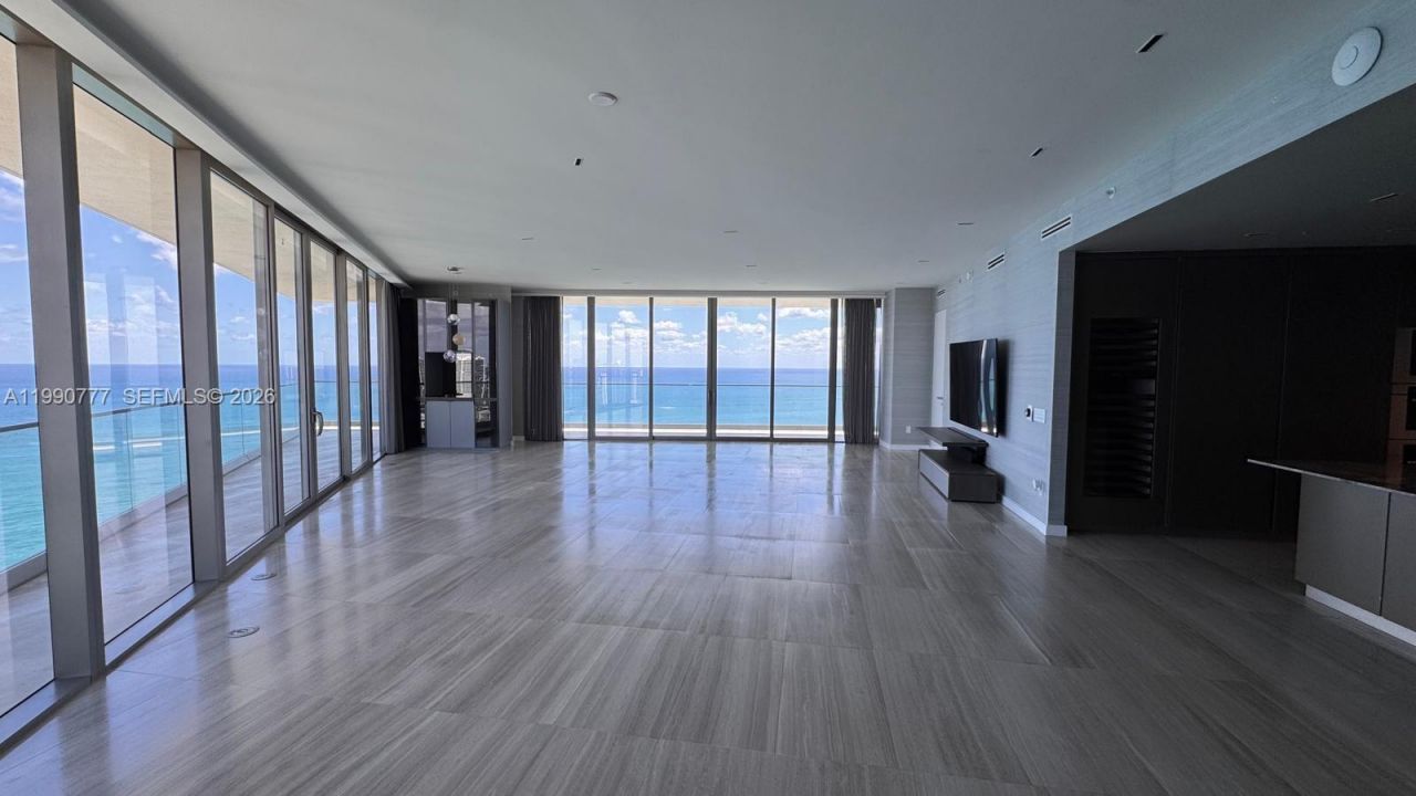 18975 Collins Ave , Unit 2500, Sunny Isles Beach, FL 33160 Photo