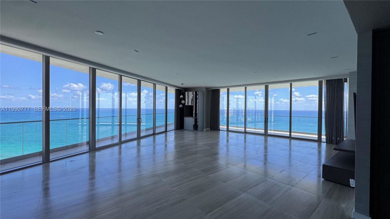18975 Collins Ave , Unit 2500, Sunny Isles Beach, FL 33160 Photo