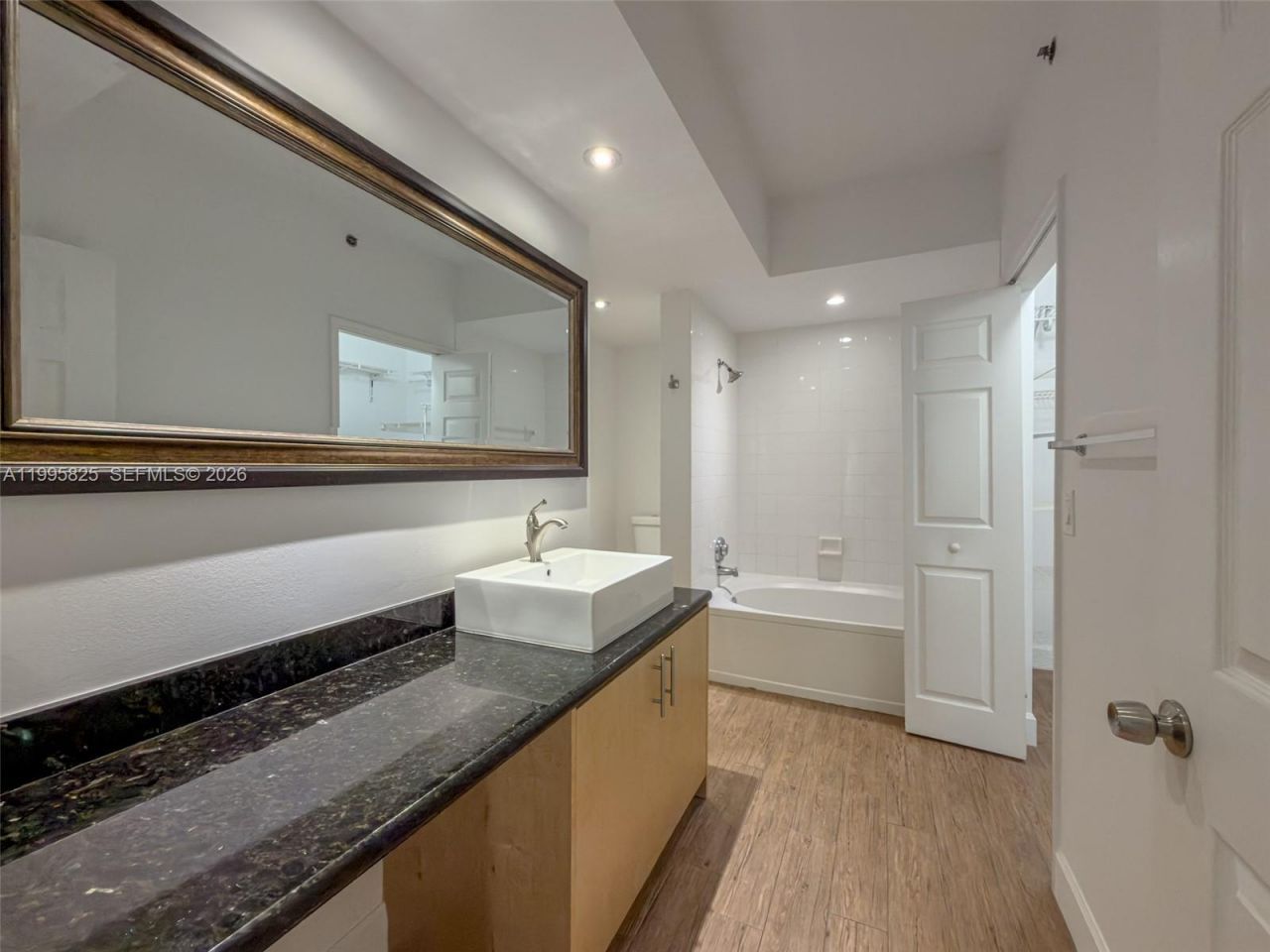 3245 NE 184th St, Unit 13405, Aventura, FL 33160 Photo