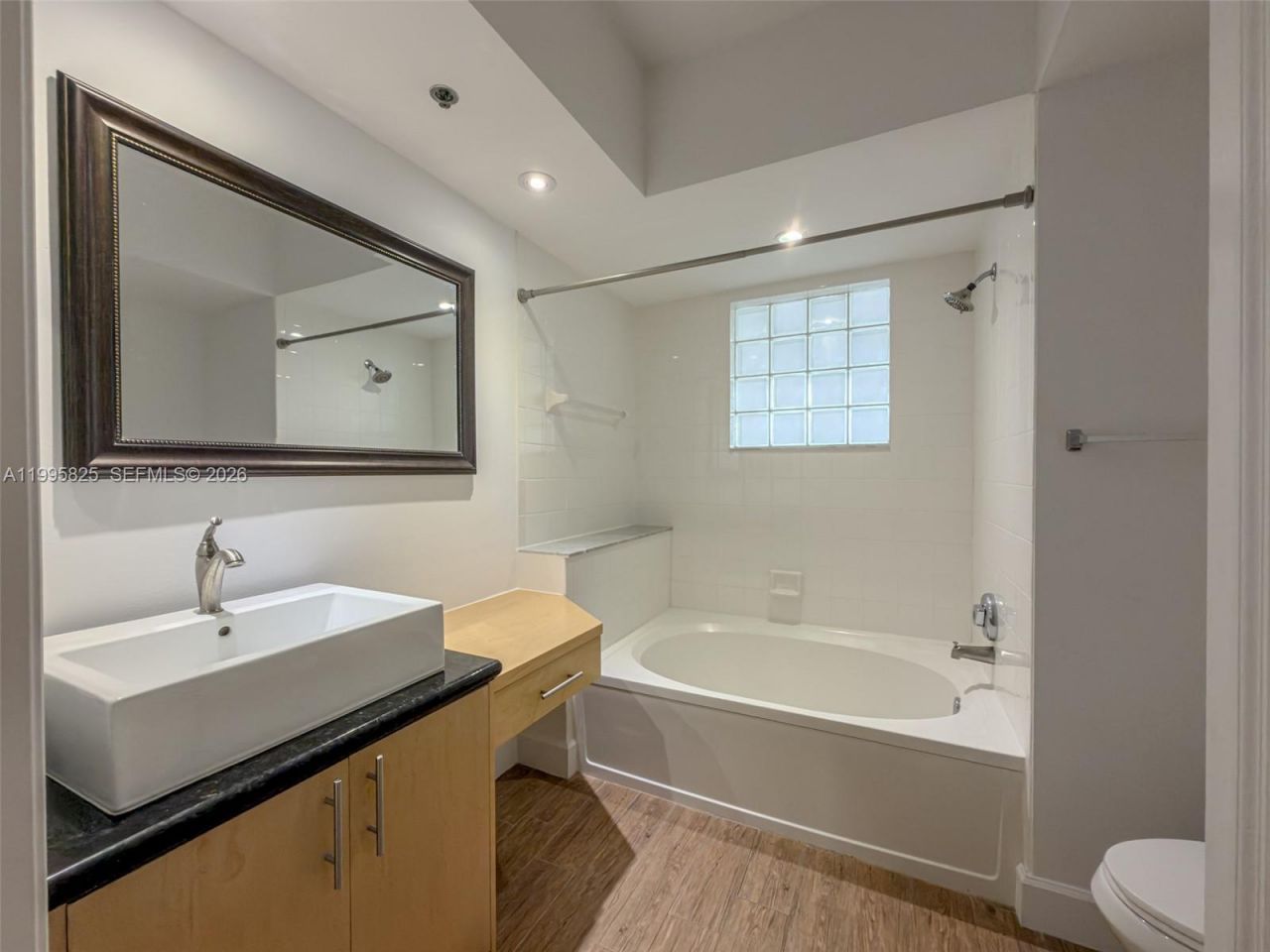 3245 NE 184th St, Unit 13405, Aventura, FL 33160 Photo