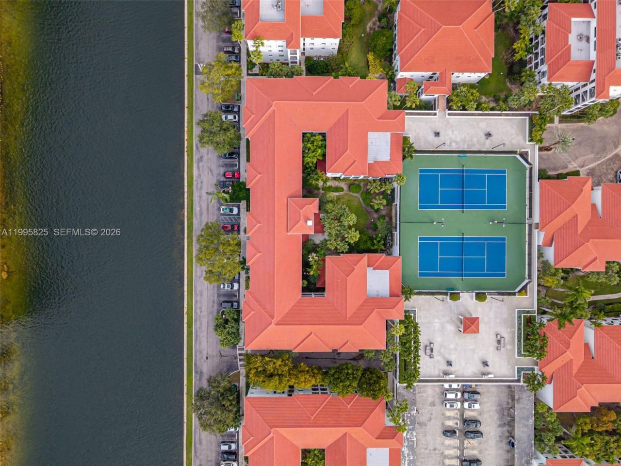 3245 NE 184th St, Unit 13405, Aventura, FL 33160 Photo