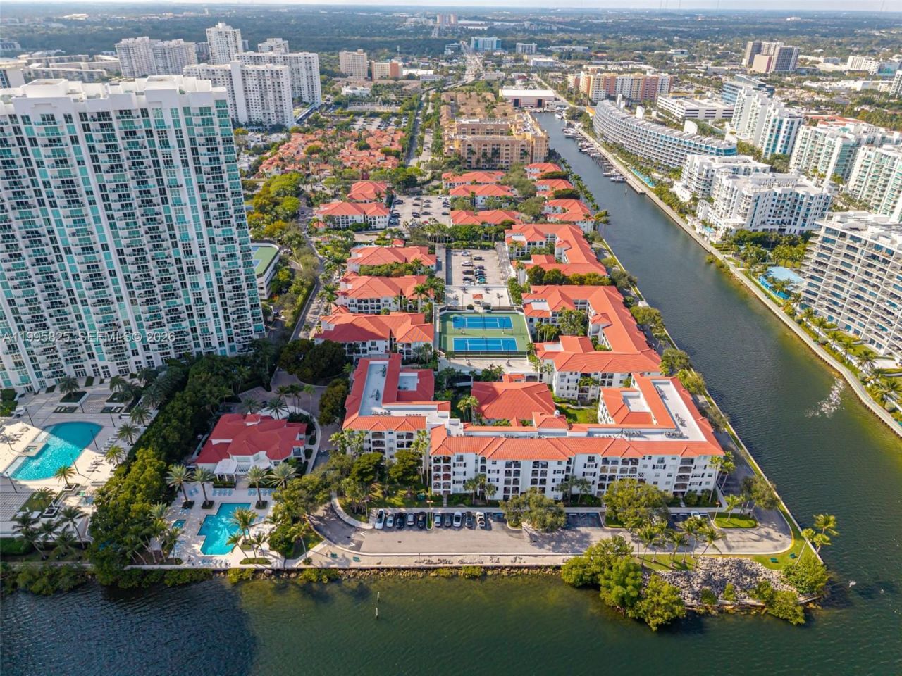 3245 NE 184th St, Unit 13405, Aventura, FL 33160 Photo