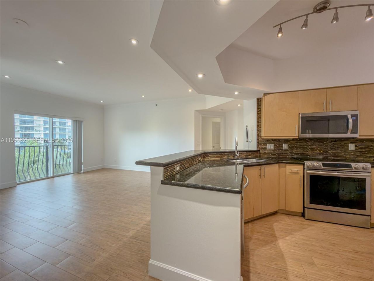 3245 NE 184th St, Unit 13405, Aventura, FL 33160 Photo