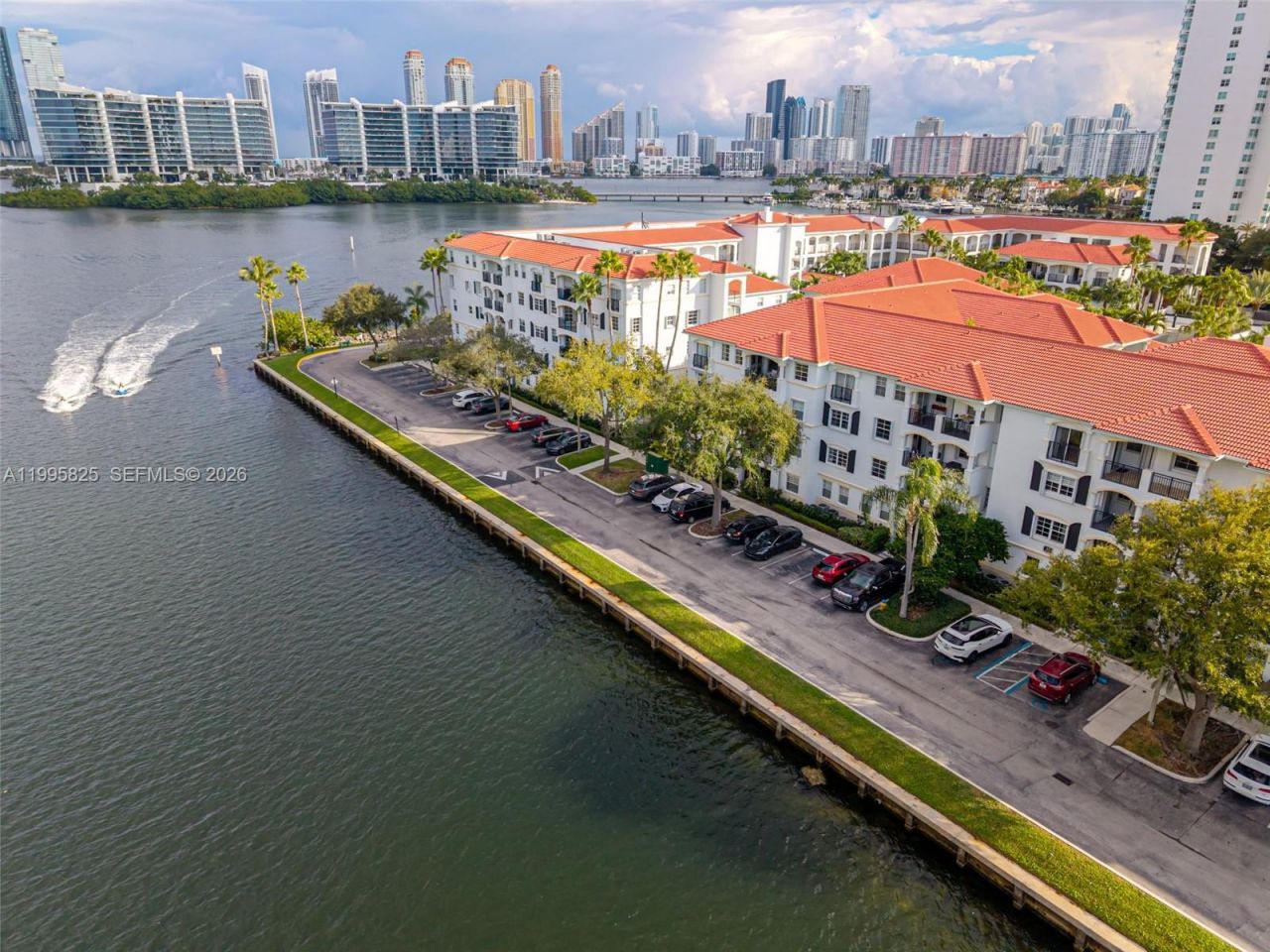 3245 NE 184th St, Unit 13405, Aventura, FL 33160 Photo