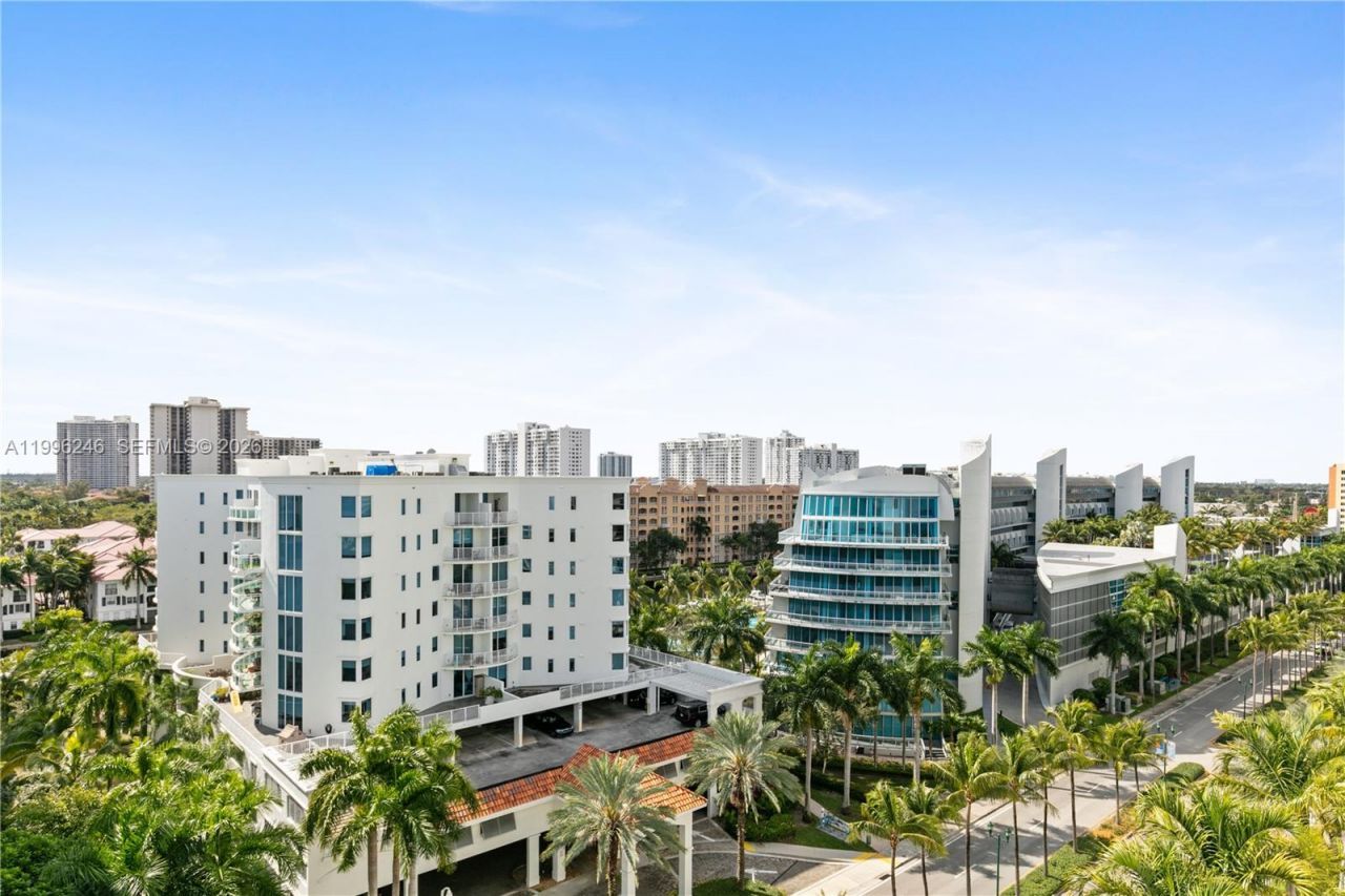 3131 NE 188th St, Unit 2-1010, Aventura, FL 33180 Photo