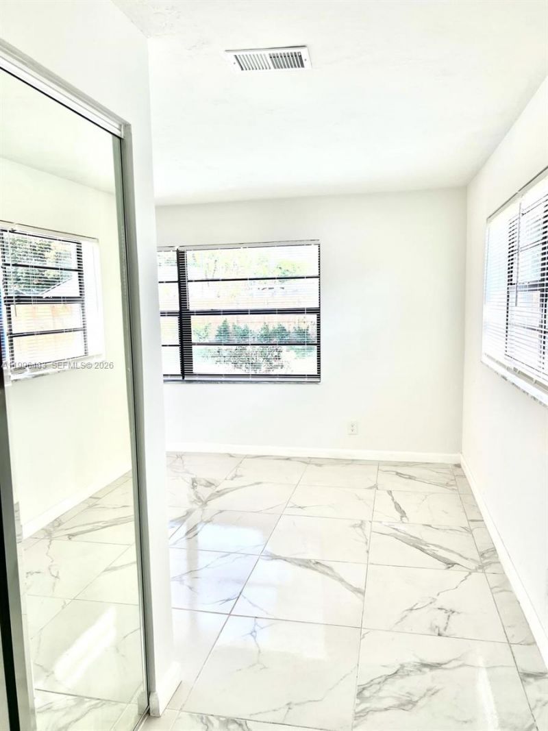 329 SW 3rd St , Boca Raton, FL 33432 Photo