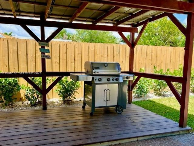 329 SW 3rd St , Boca Raton, FL 33432 Photo