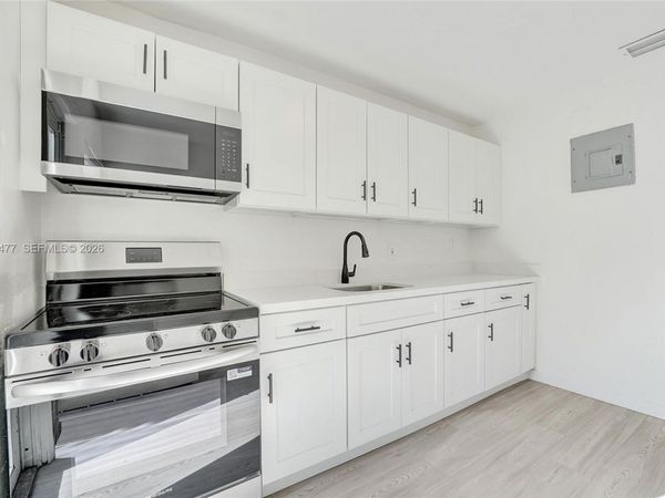 1608 NW 7th Ave, Fort Lauderdale, FL 33311