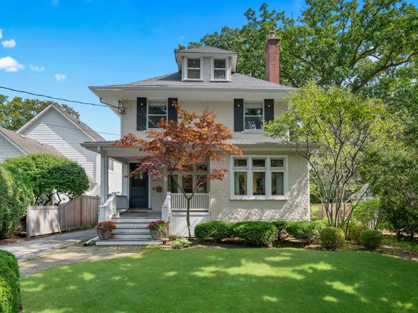 841 Prospect Avenue , Winnetka, IL 60093