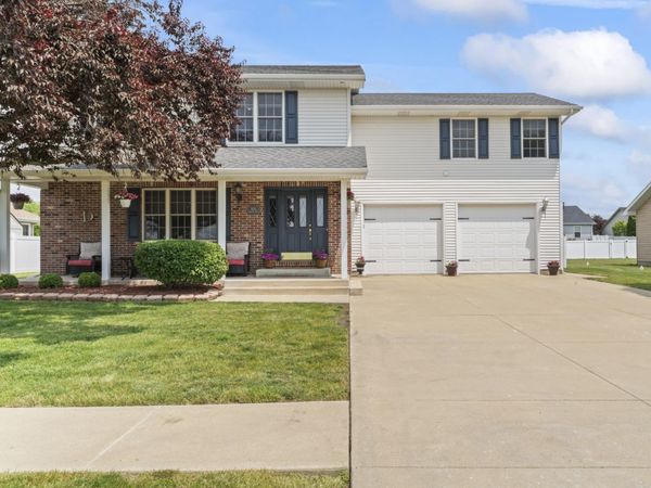 925 MAGNOLIA Drive, Bourbonnais, IL 60914