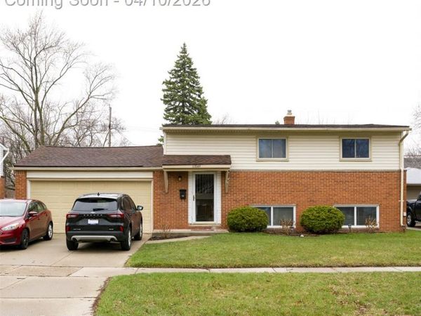 11849 Delvin Drive, Sterling Heights, MI 48313
