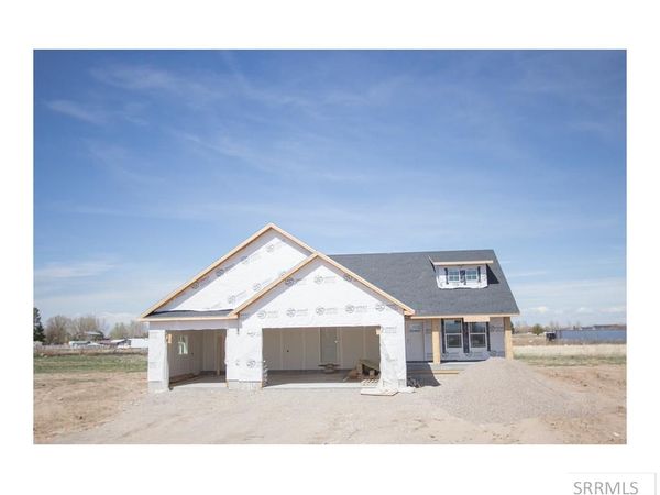 3915 E 47th North, RIGBY, ID 83442