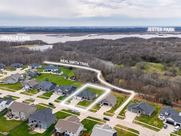 930 Cardinal Drive , Polk City, IA 50226