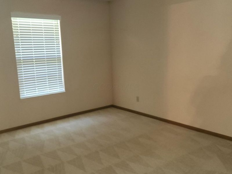 1381 Hillview Circle W, Newark, OH 43055 Photo 13