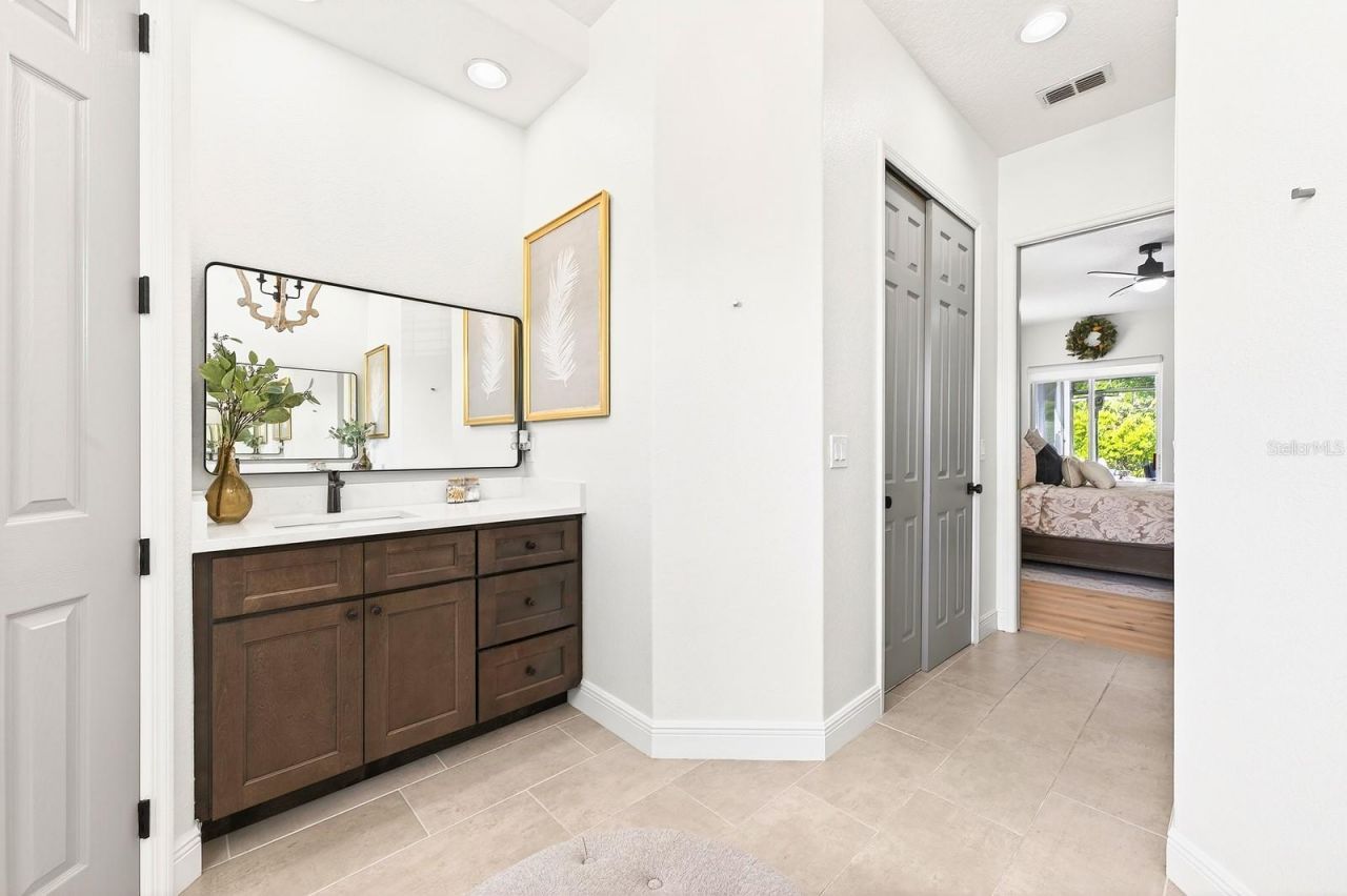 318 Tudor Spring Court, Orlando, FL 32828 Photo