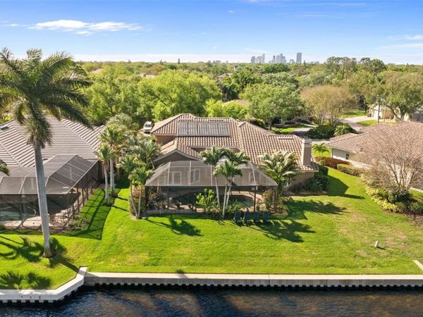 4731 COCONUT PALM CIRCLE NE, ST PETERSBURG, FL 33703