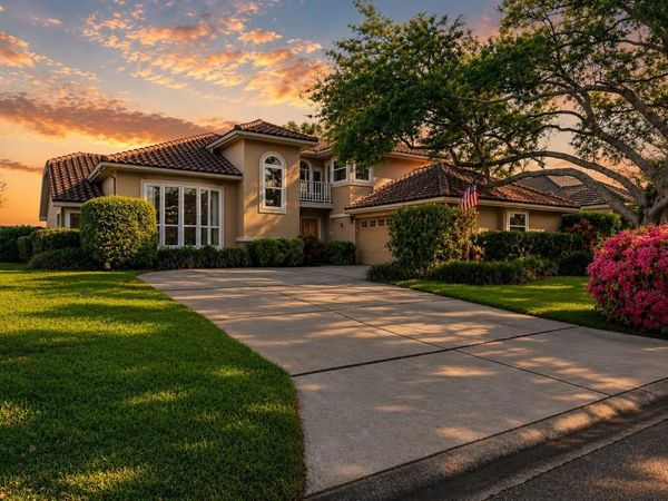 4731 COCONUT PALM CIRCLE NE, ST PETERSBURG, FL 33703