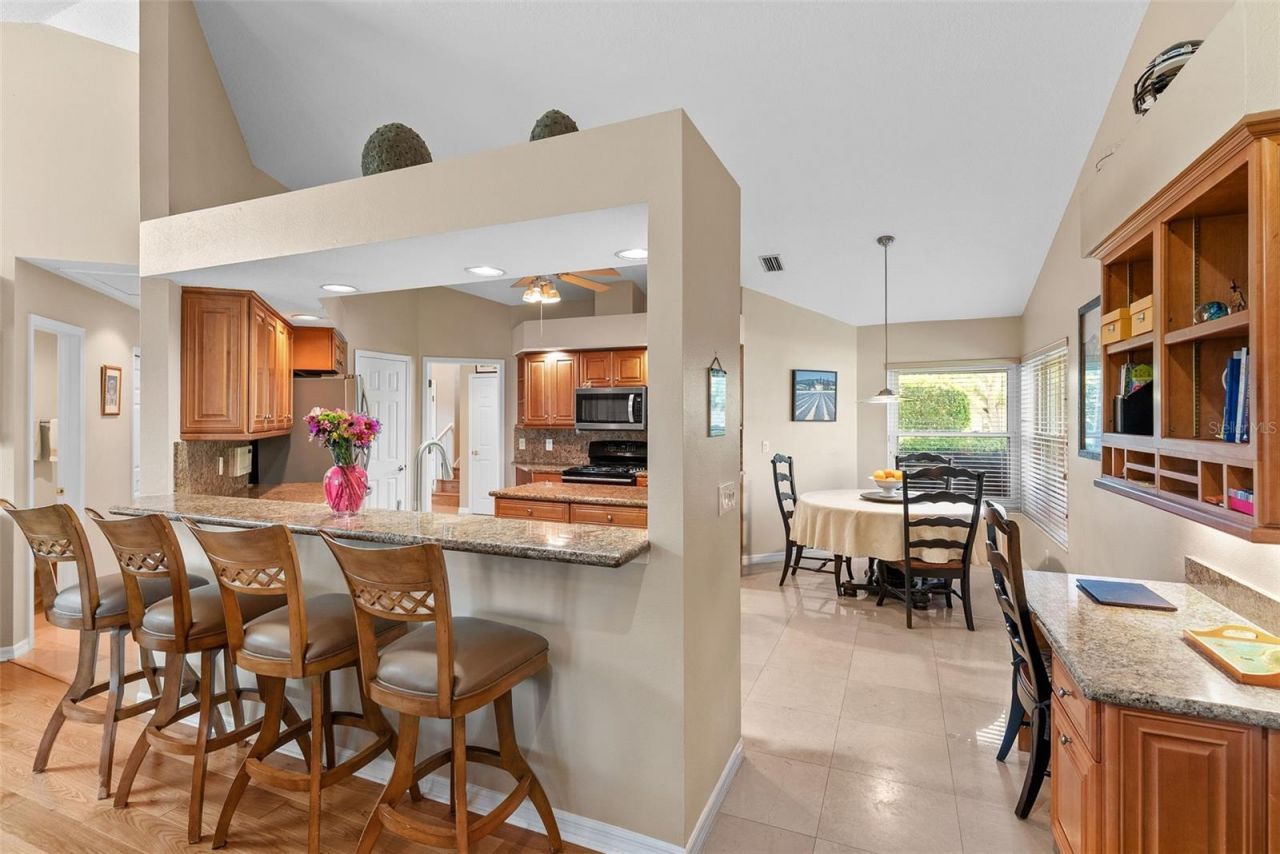 4731 Coconut Palm Circle Ne, Saint Petersburg, FL 33703 Photo