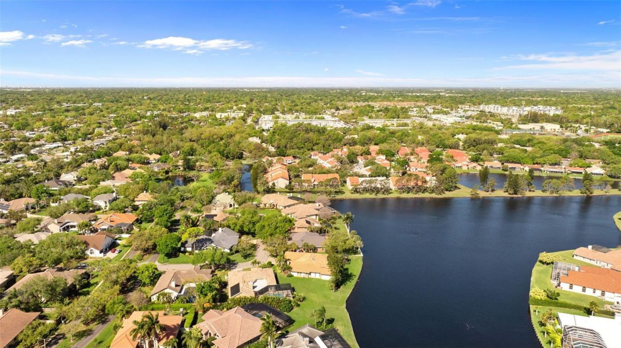 4731 Coconut Palm Circle Ne, Saint Petersburg, FL 33703 Photo