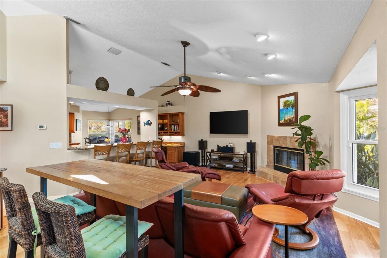4731 Coconut Palm Circle Ne, Saint Petersburg, FL 33703 Photo