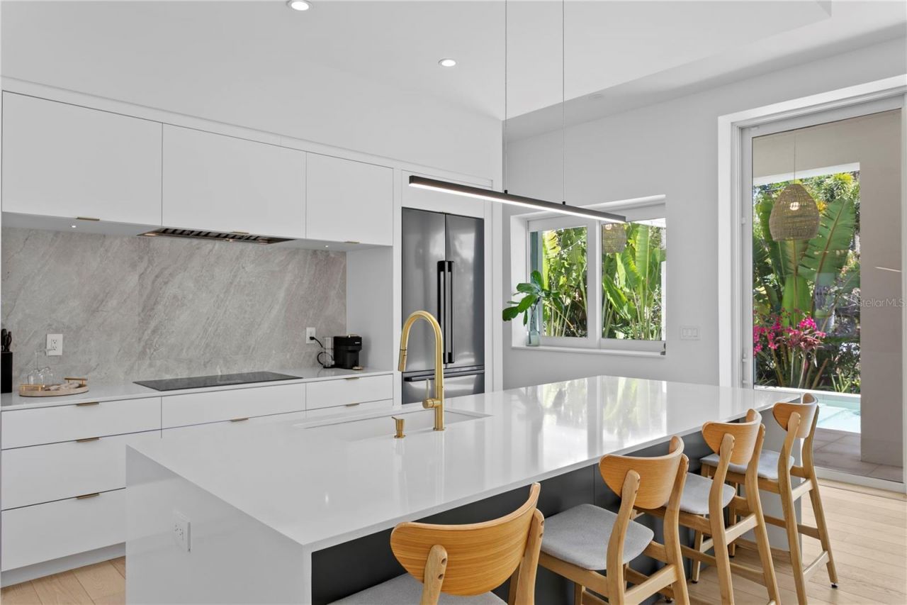 325 22nd Avenue Ne, Saint Petersburg, FL 33704 Photo