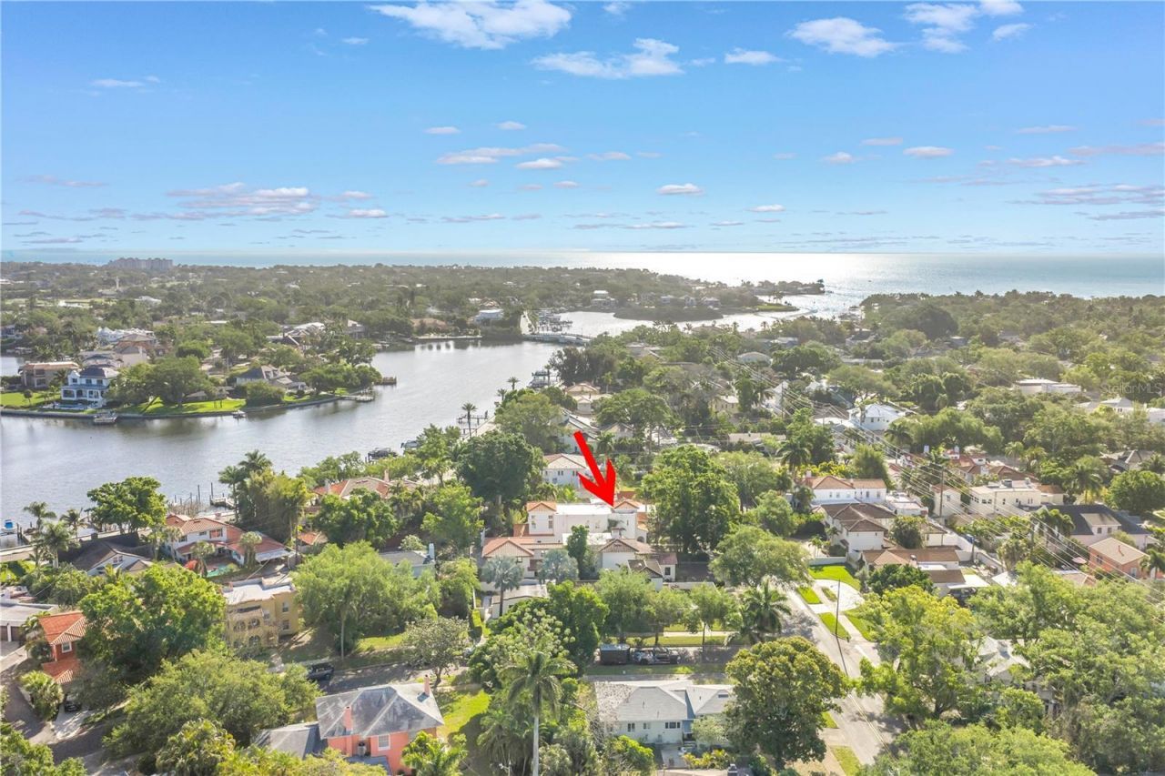 325 22nd Avenue Ne, Saint Petersburg, FL 33704 Photo