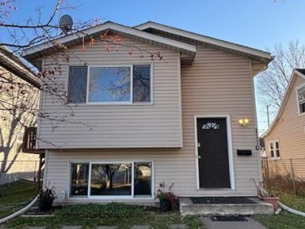 1110 Magnolia Ave, Saint Paul, MN 55106