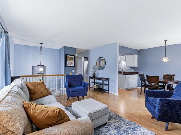 2866 Castleford Court, Woodbury, MN 55125