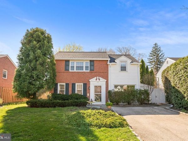 137 BARCLADEN ROAD, BRYN MAWR, PA 19010