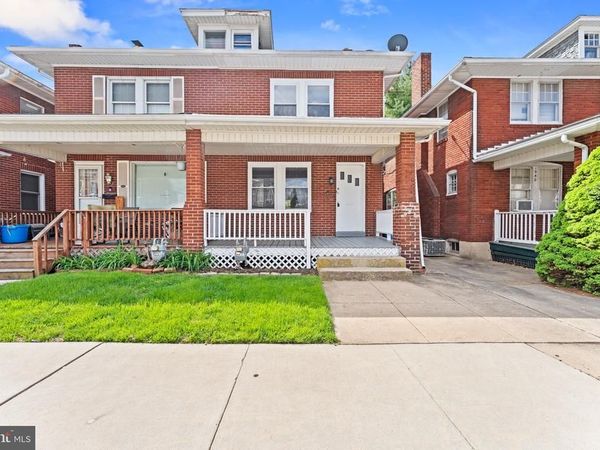 1514 W PHILADELPHIA STREET, YORK, PA 17404