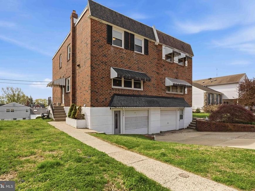 585 Wigard Avenue, Philadelphia, PA 19128 Main Photo