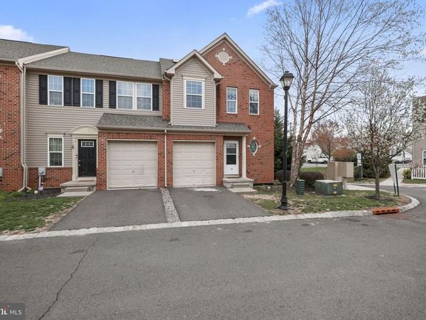 18 PANFILI LANE, HAMILTON, NJ 08610