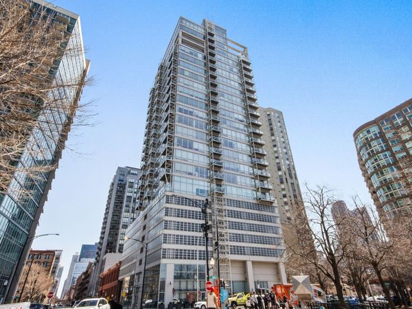 653 N Kingsbury Street , Unit 1007, Chicago, IL 60610