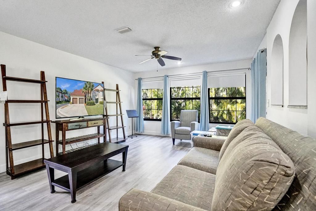 3068 Lucerne Park Drive, Greenacres, FL 33467 Photo