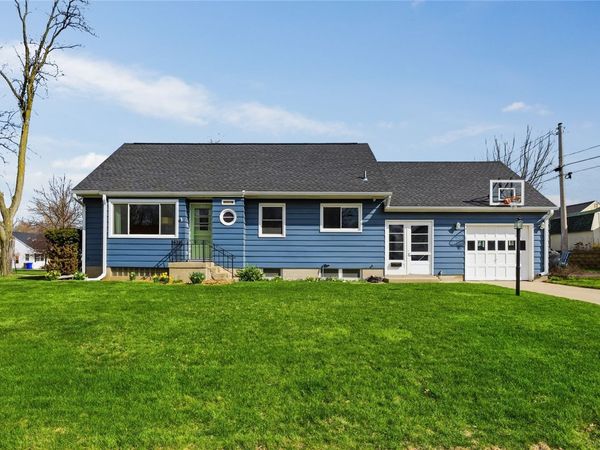 2400 12th Avenue SE, Cedar Rapids, IA 52403