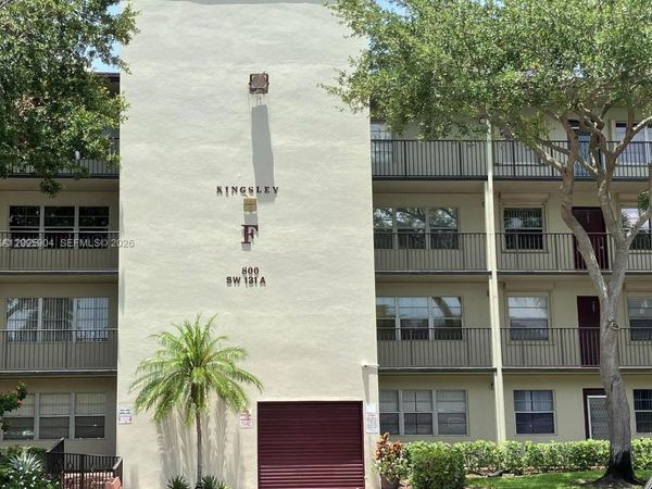 800 SW 131st Ave , Unit 210F, Pembroke Pines, FL 33027