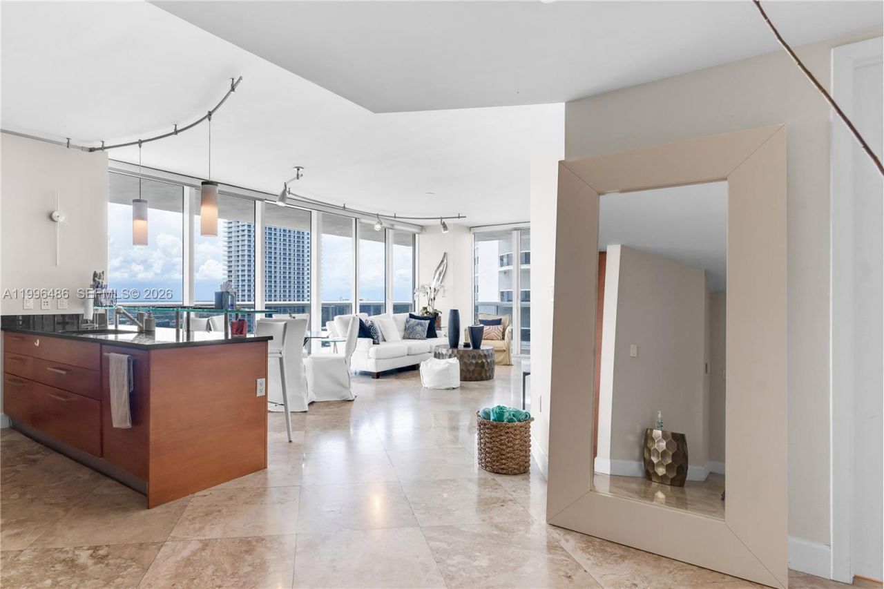 1830 S Ocean Dr, Unit 2608, Hallandale Beach, FL 33009 Photo