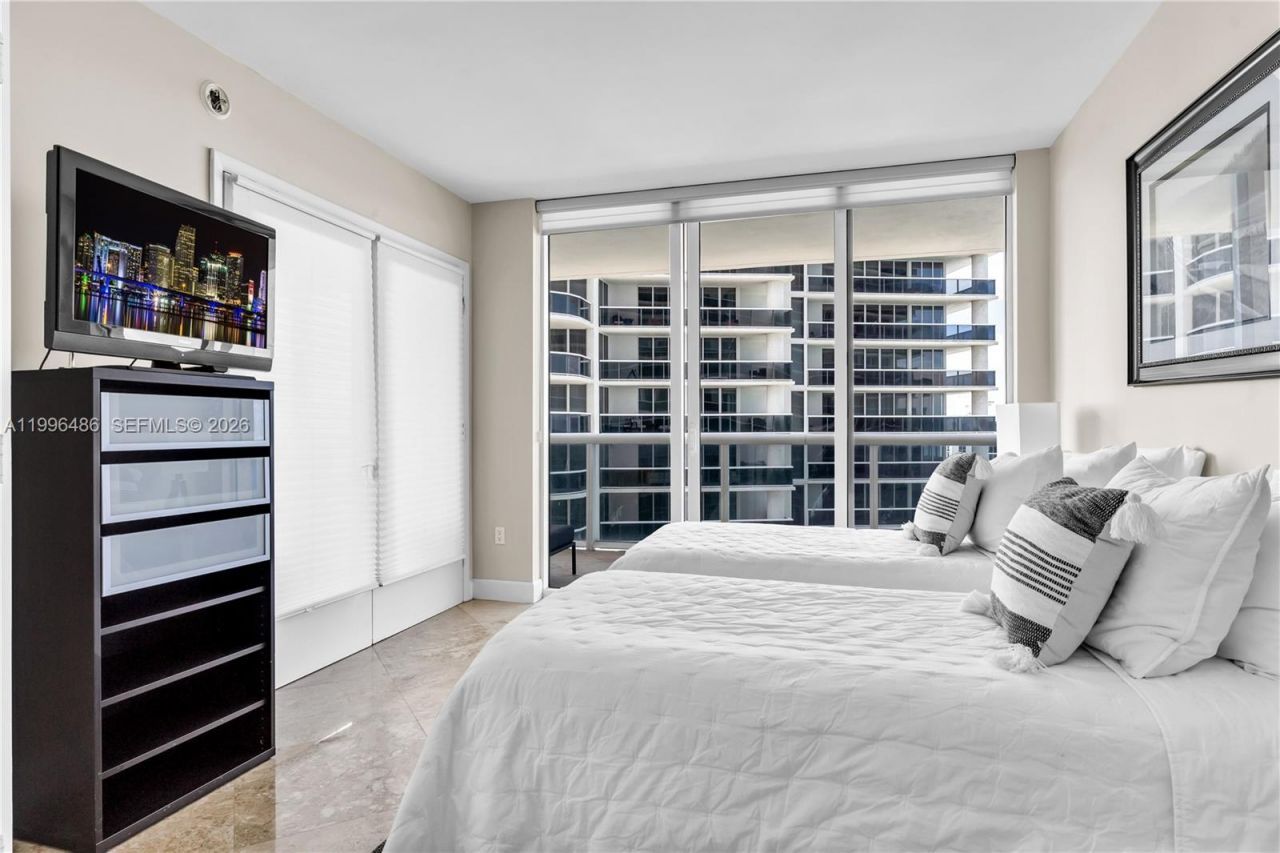 1830 S Ocean Dr, Unit 2608, Hallandale Beach, FL 33009 Photo