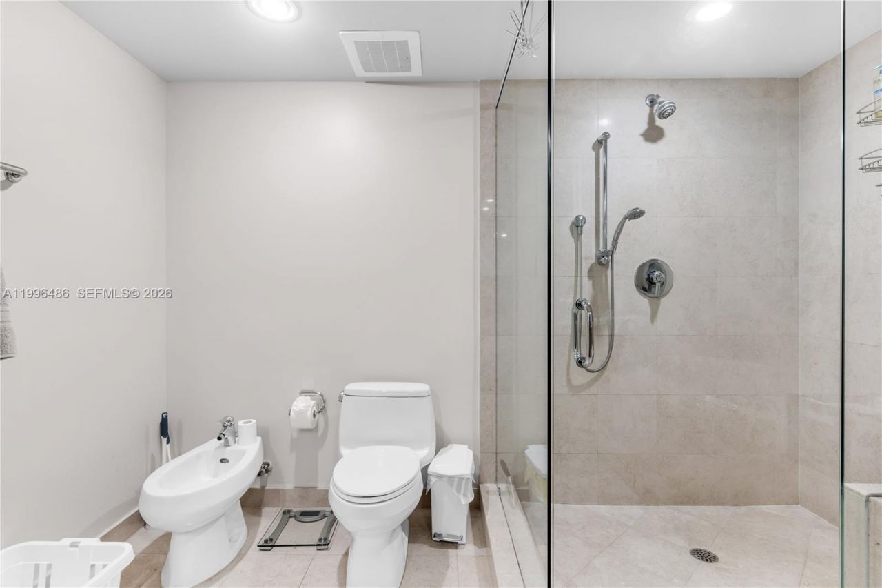 1830 S Ocean Dr, Unit 2608, Hallandale Beach, FL 33009 Photo
