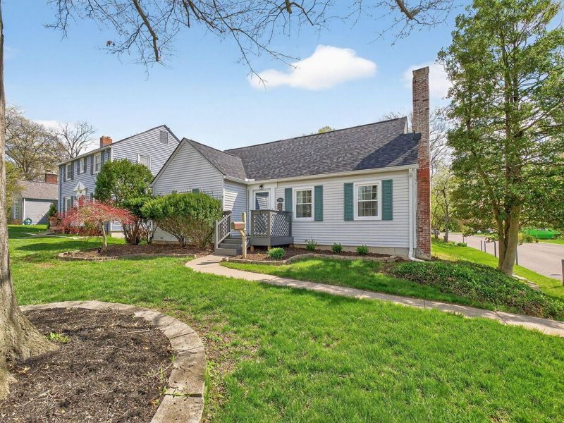 205 W Henderson Road, Columbus, OH 43214 Photo 1